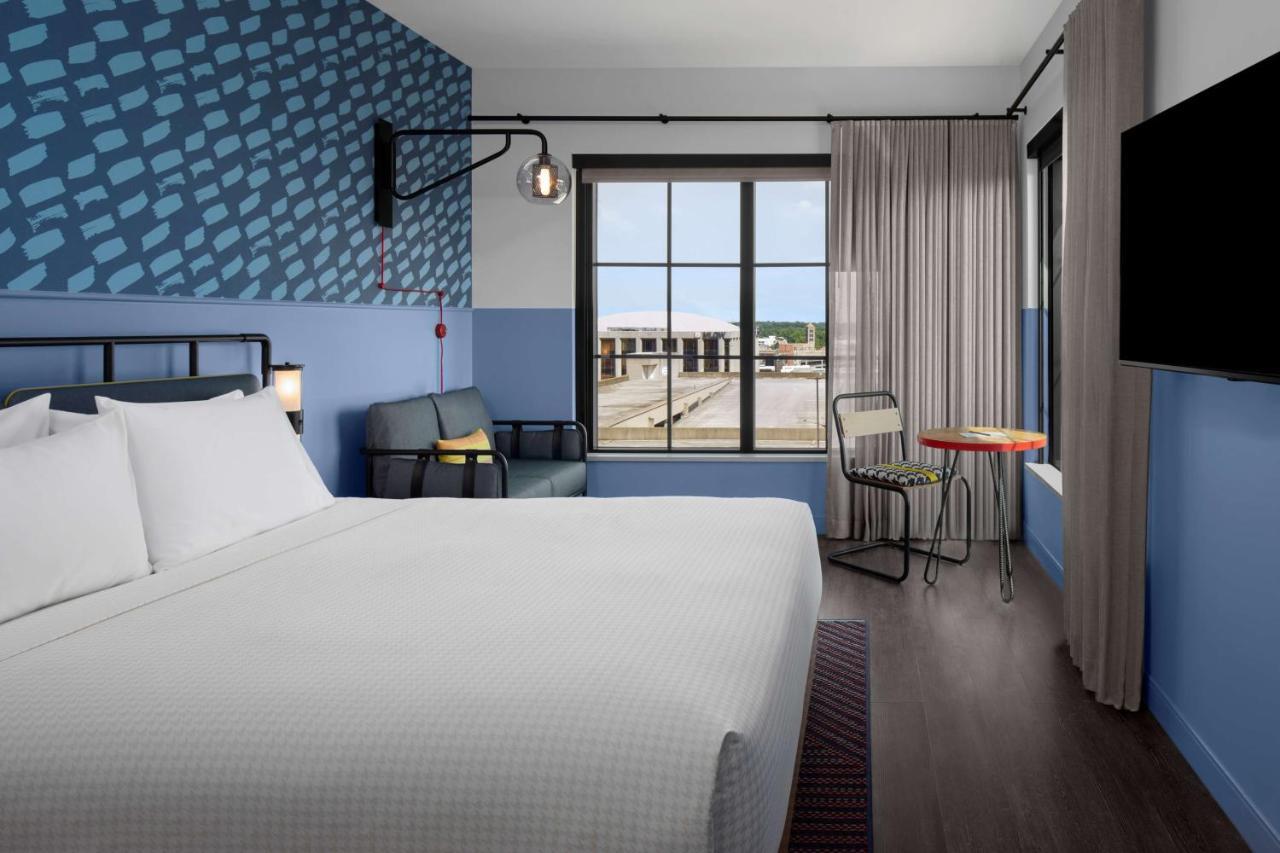 Caption By Hyatt Beale Street Memphis Exterior photo