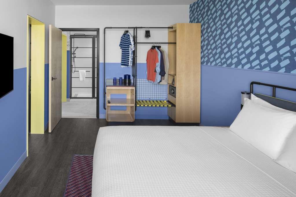 Caption By Hyatt Beale Street Memphis Room photo